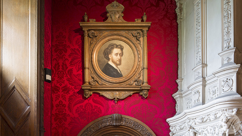 gespannen wandbespanning stof afwerkt met passend bandje