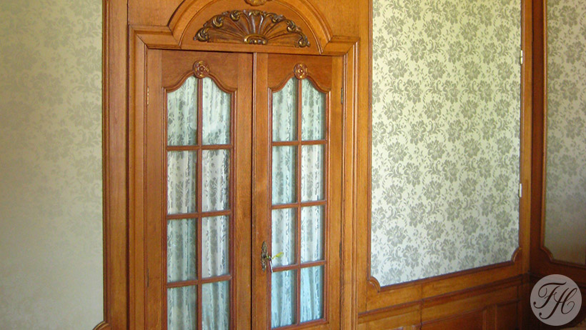 paneel met wandbespanning herenhuis Den Haag