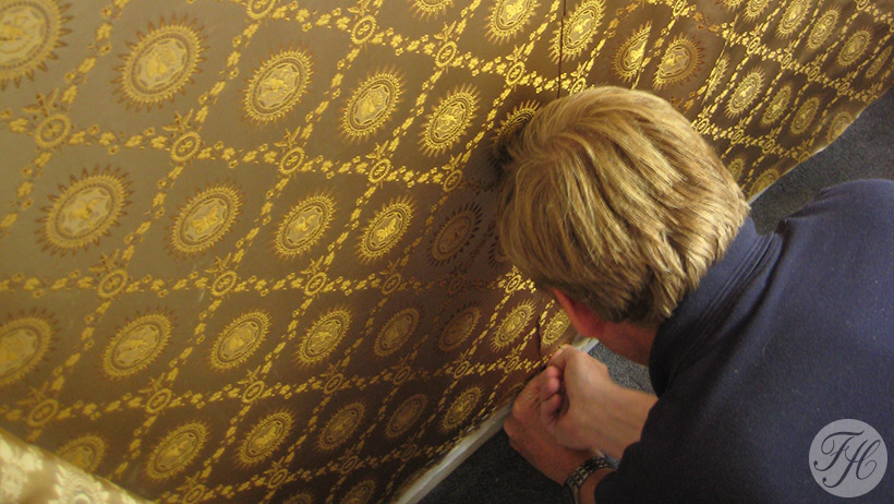 aanbrengen stoffen wandbespanning empire stijl